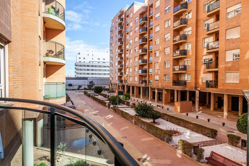 Valencia Flat Rental Swim And Paddle Стая снимка
